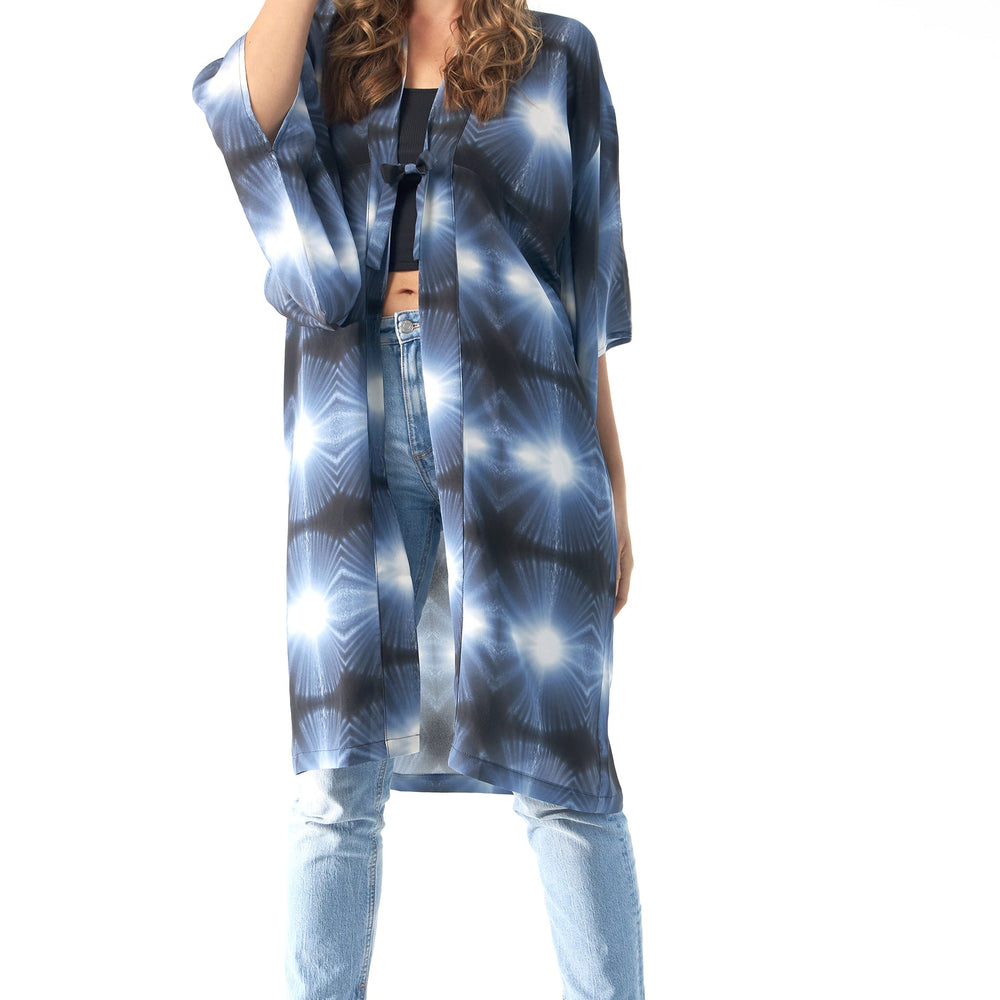 
                  
                    Babs Kimono: A Silk Masterpiece Inspired by NYC Rain
                  
                