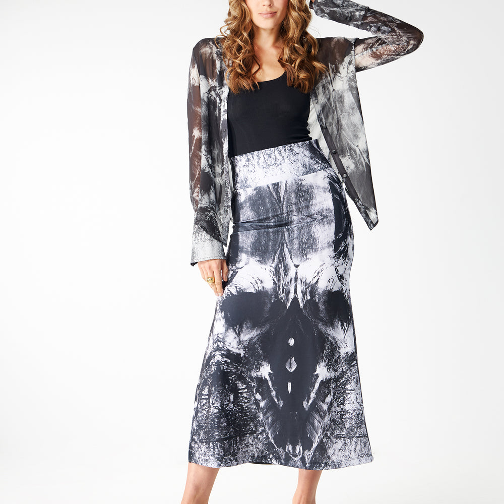
                  
                    Babs Silk Blouse - Black/White Nature Print Design
                  
                