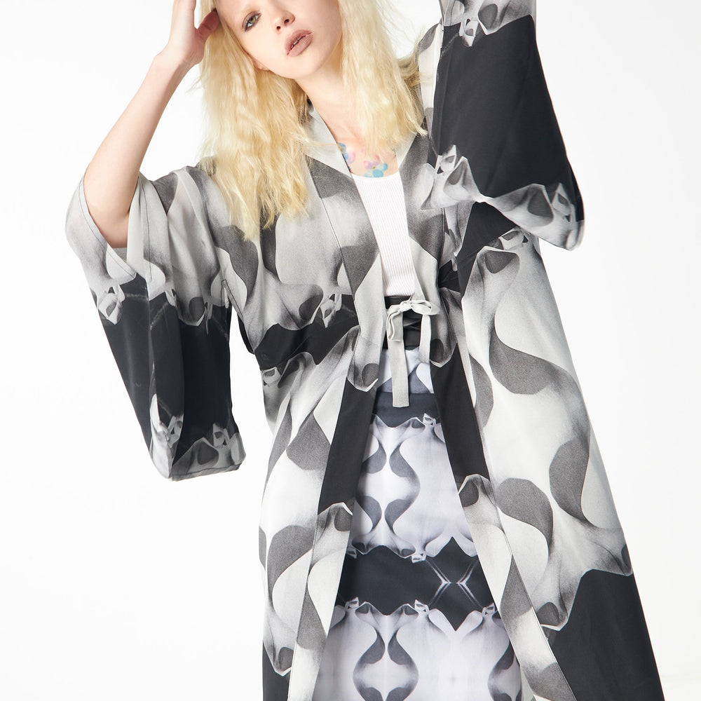 
                  
                    Babs Silk Kimono - Black/White La Pedrera Inspired
                  
                