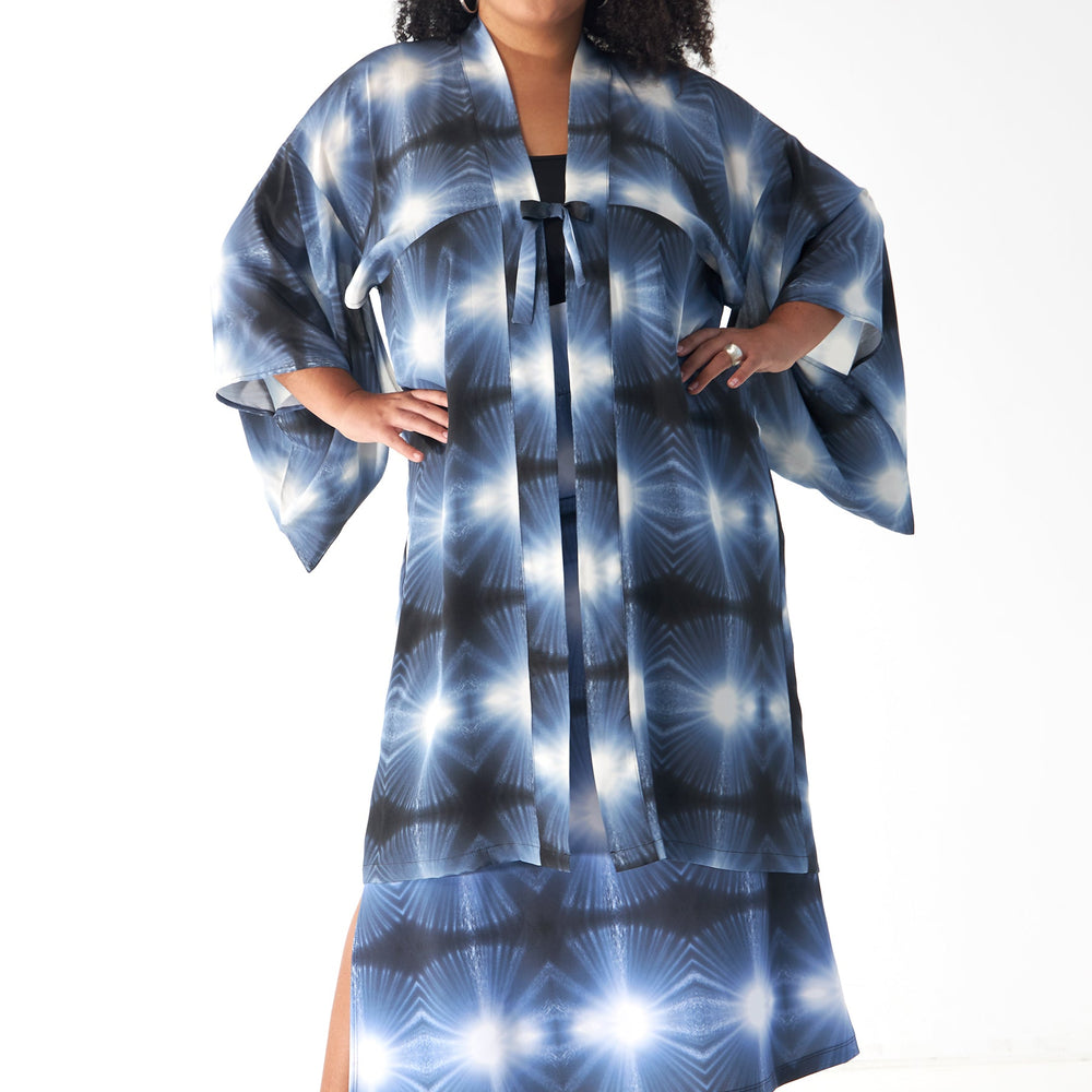 
                  
                    Babs Kimono: A Silk Masterpiece Inspired by NYC Rain
                  
                