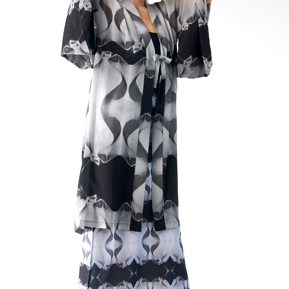 
                  
                    Babs Silk Kimono - Black/White La Pedrera Inspired
                  
                